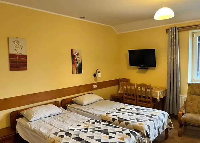 Dzika Zagroda Gospodarstwo agroturystyczne *